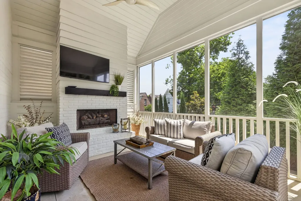 4408B Hunt Place Nashville TN 37215