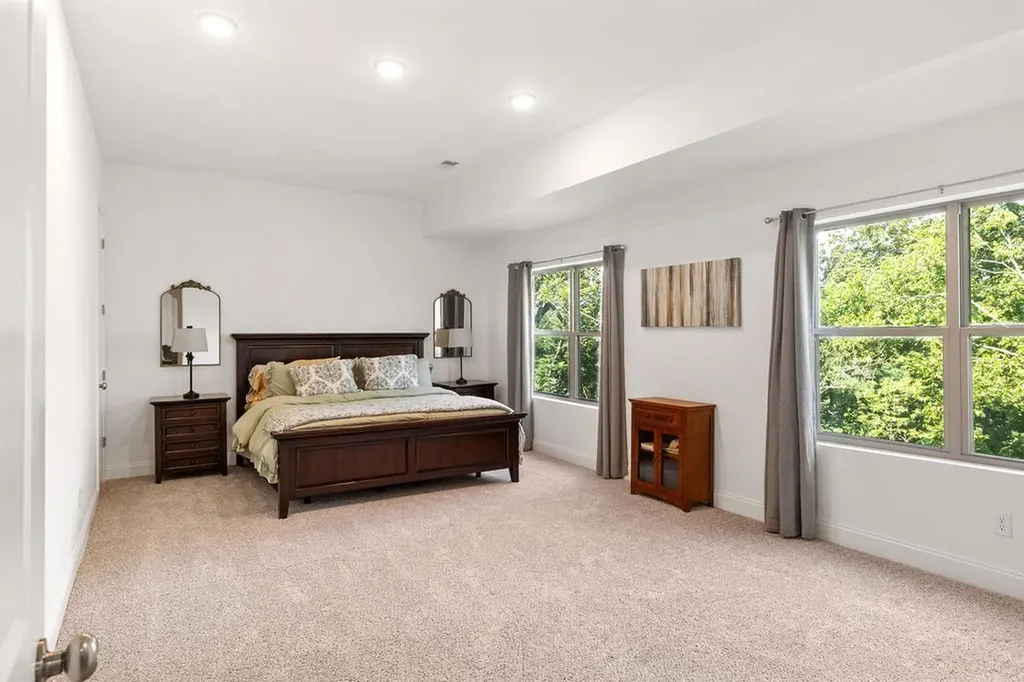 716 Summit Oaks Court Nashville TN 37221