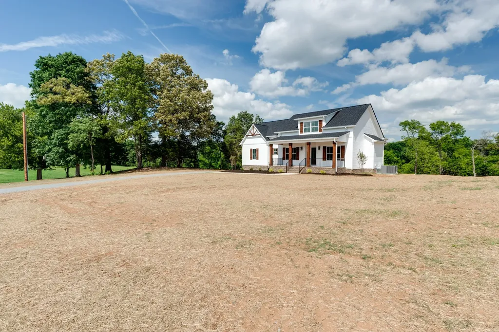 4961 Bill Baggett Road Cedar Hill TN 37032