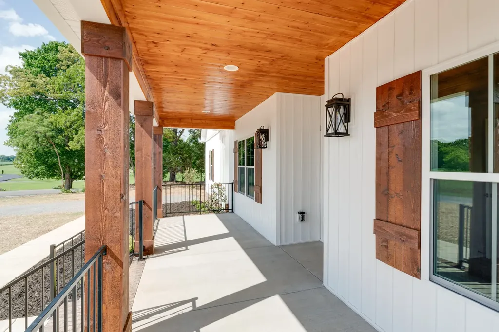 4961 Bill Baggett Road Cedar Hill TN 37032