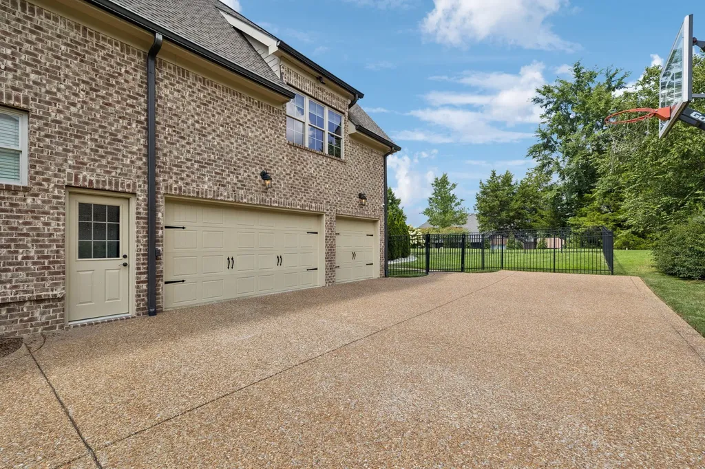 1416 Orchard Hill Lane Arrington TN 37014