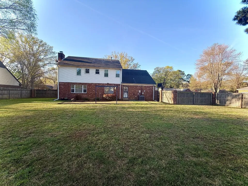 6092 Macinness Drive Memphis TN 38119