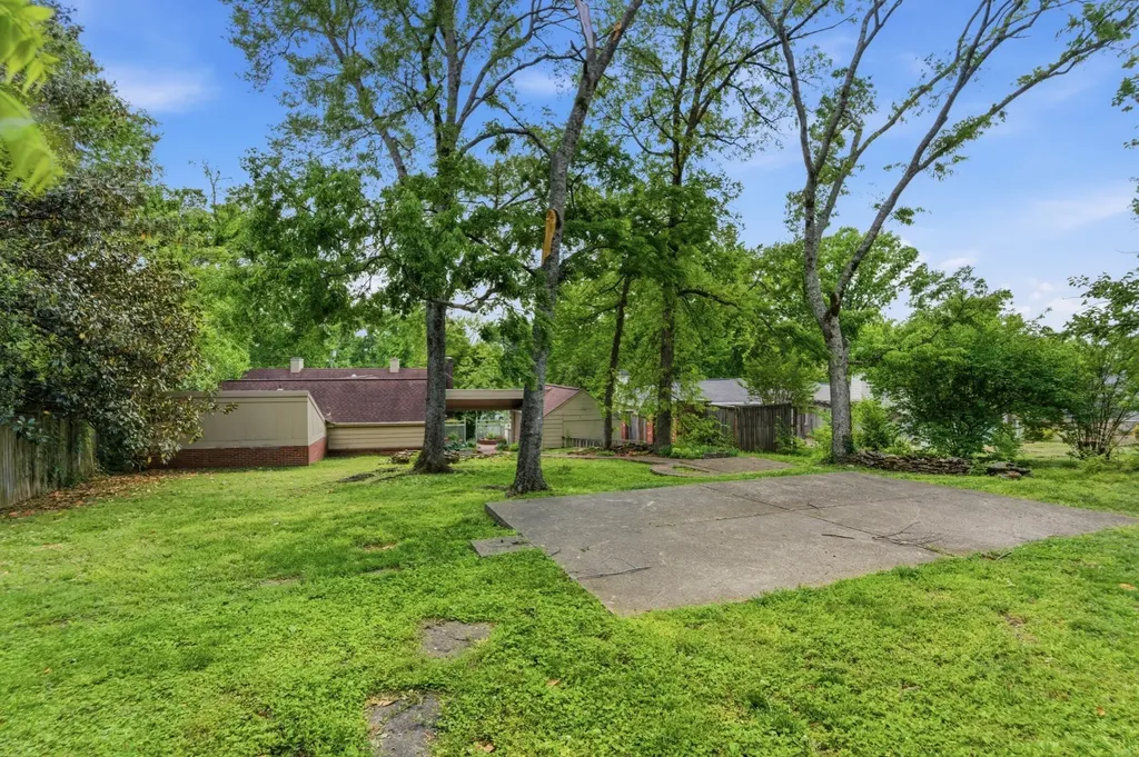 116 Bellevue Dr, S Nashville TN 37205