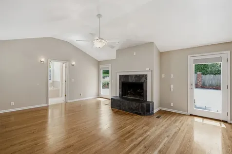 114 Bellevue Dr, S Nashville TN 37205
