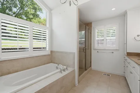 114 Bellevue Dr, S Nashville TN 37205