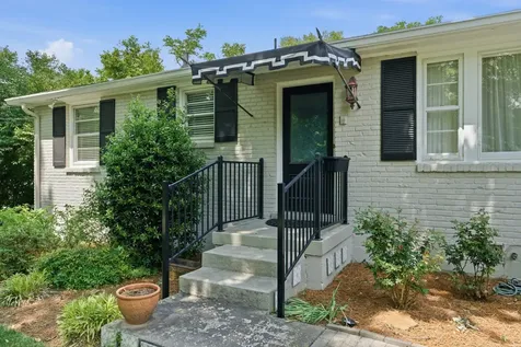 114 Bellevue Dr, S Nashville TN 37205