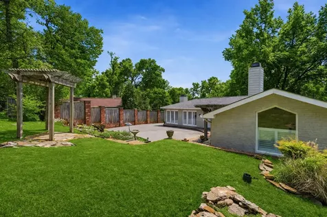 114 Bellevue Dr, S Nashville TN 37205