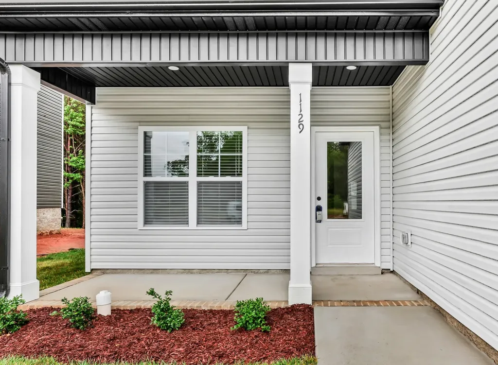 130 Monaghan Drive Clarksville TN 37042