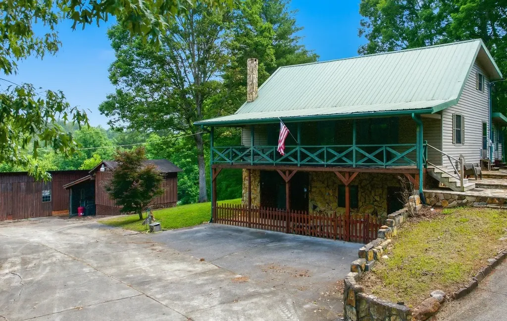 Copperhill TN, 170 Mount Harmony Road