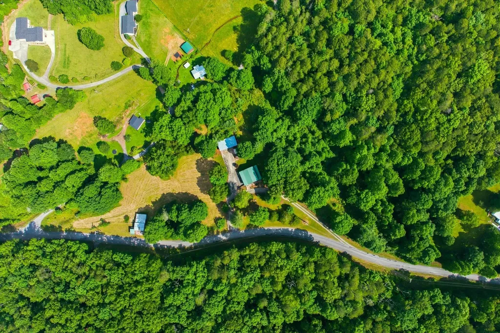 170 Mount Harmony Road Copperhill TN 37317