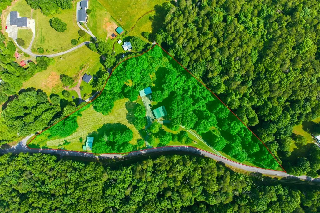 170 Mount Harmony Road Copperhill TN 37317