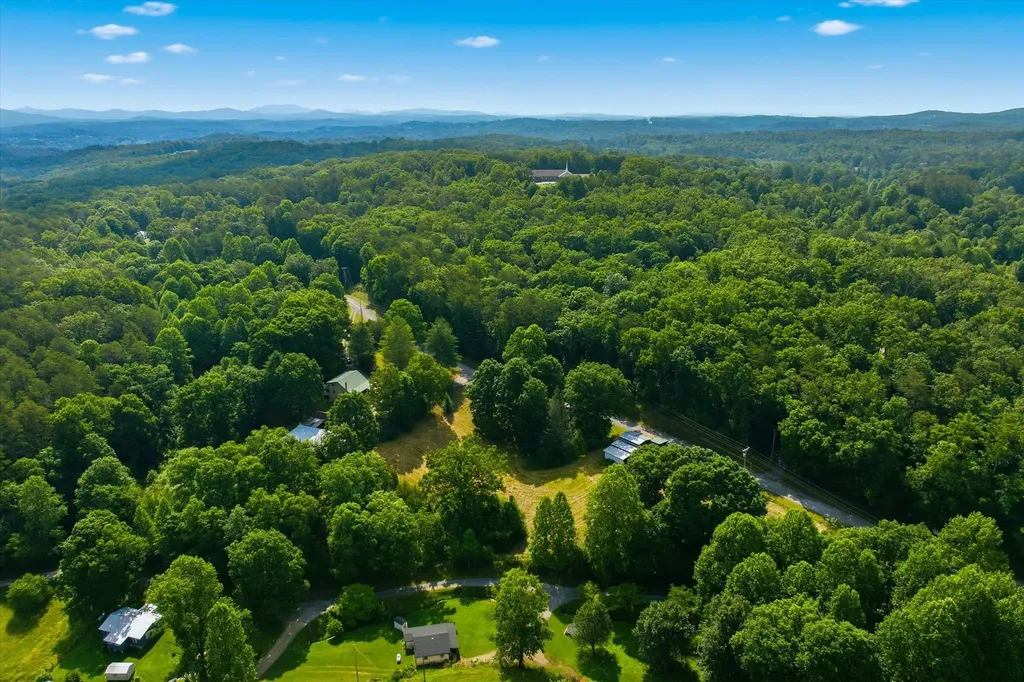 170 Mount Harmony Road Copperhill TN 37317