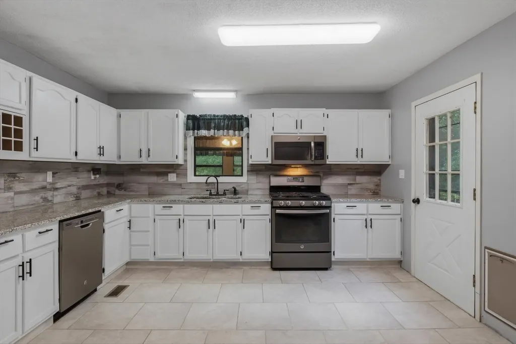 170 Mount Harmony Road Copperhill TN 37317