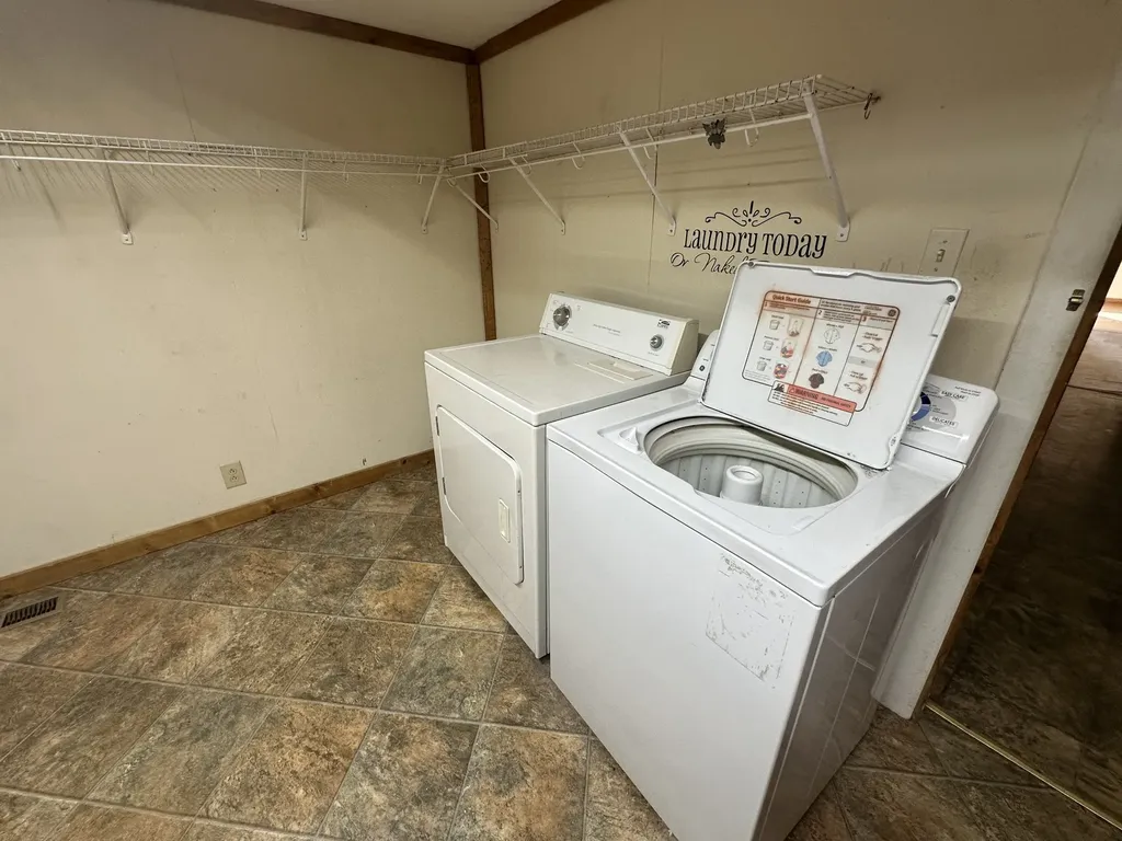 6534 Akersville Road Fountain Run KY 42133