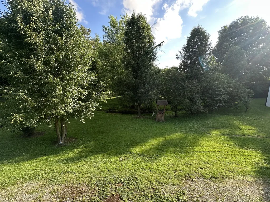 6534 Akersville Road Fountain Run KY 42133