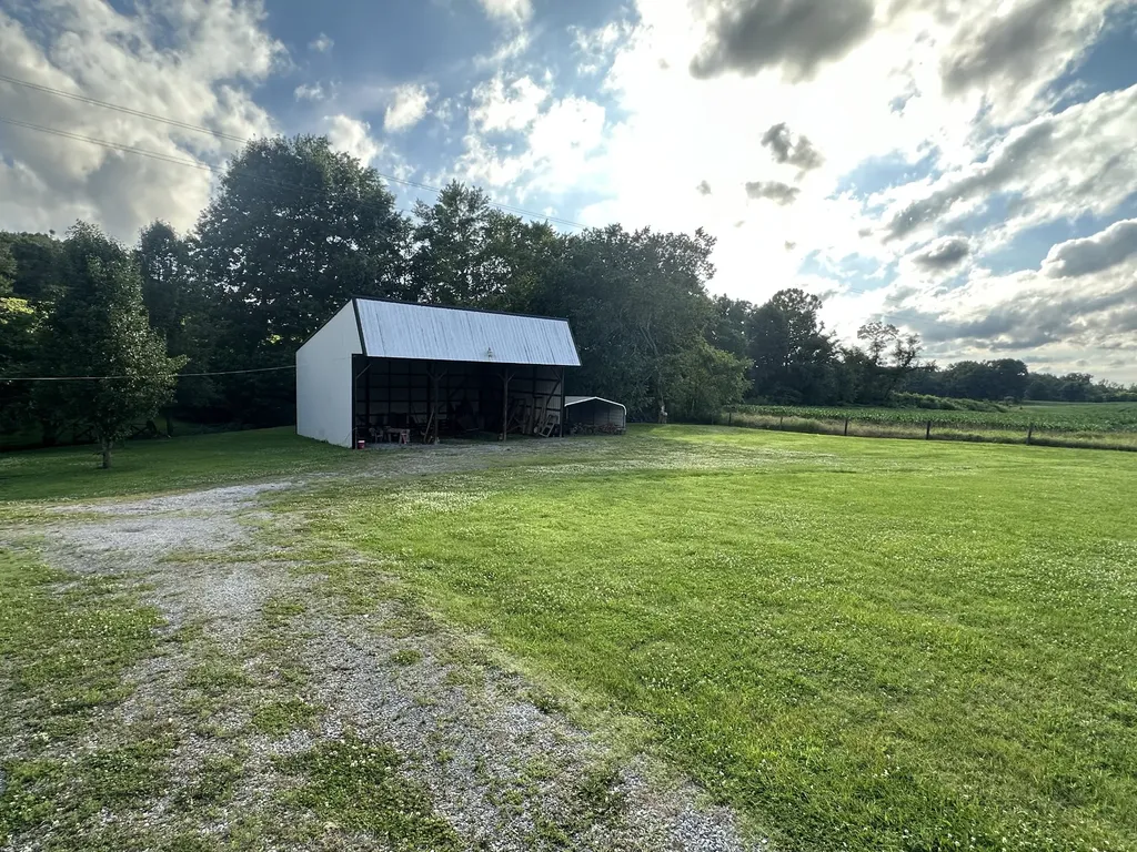 6534 Akersville Road Fountain Run KY 42133