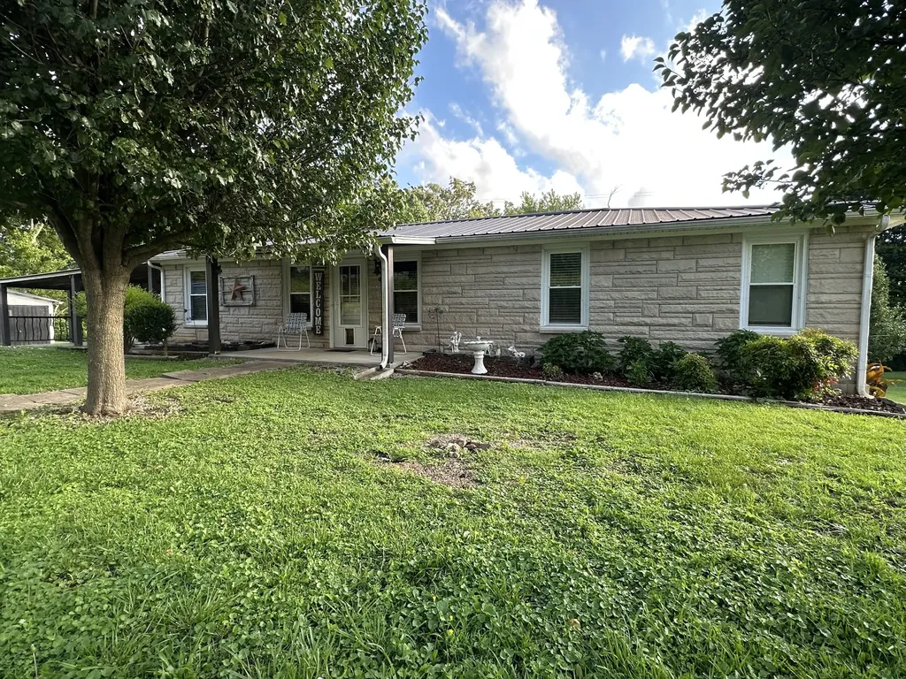 6534 Akersville Road Fountain Run KY 42133