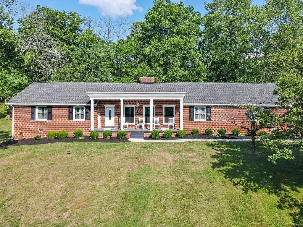 655 Ashwood Avenue Lewisburg TN 37091