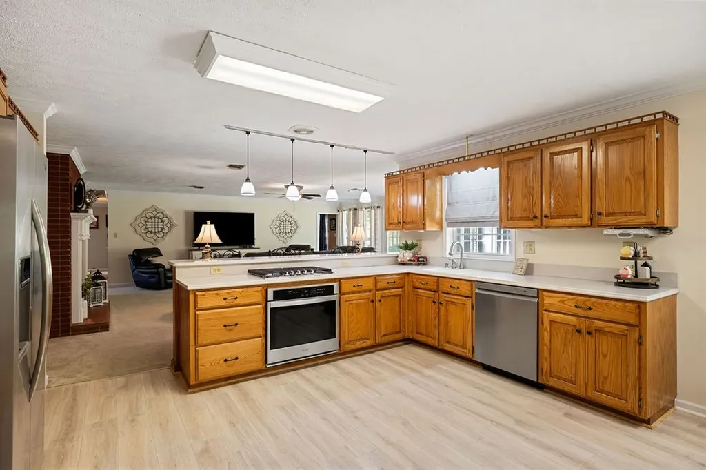 655 Ashwood Avenue Lewisburg TN 37091