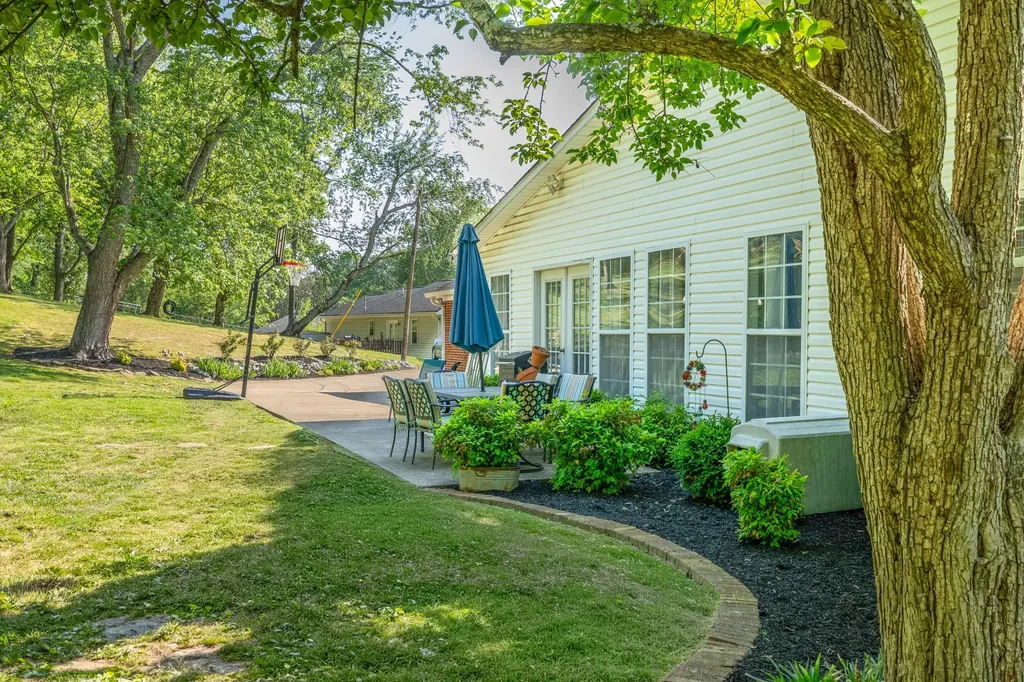 655 Ashwood Avenue Lewisburg TN 37091