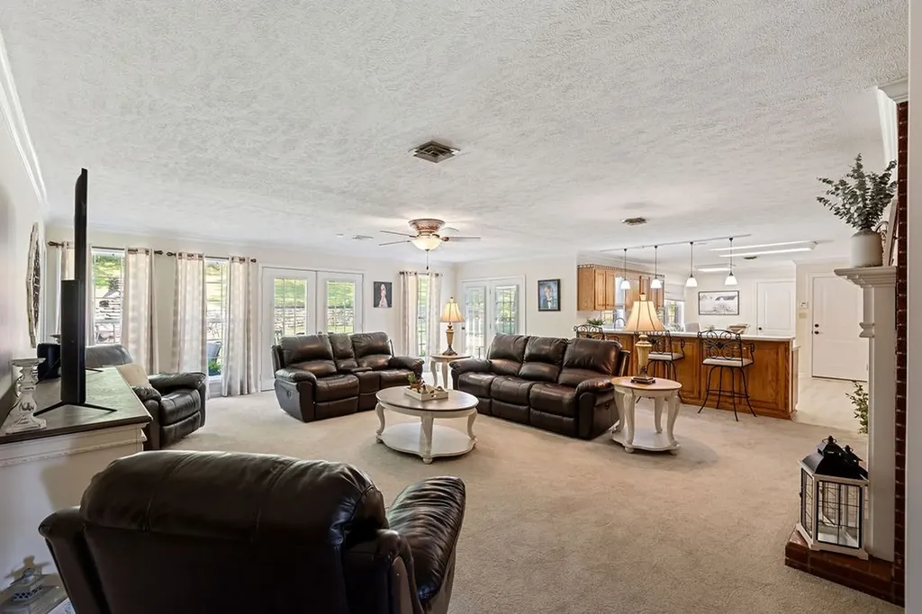 655 Ashwood Avenue Lewisburg TN 37091