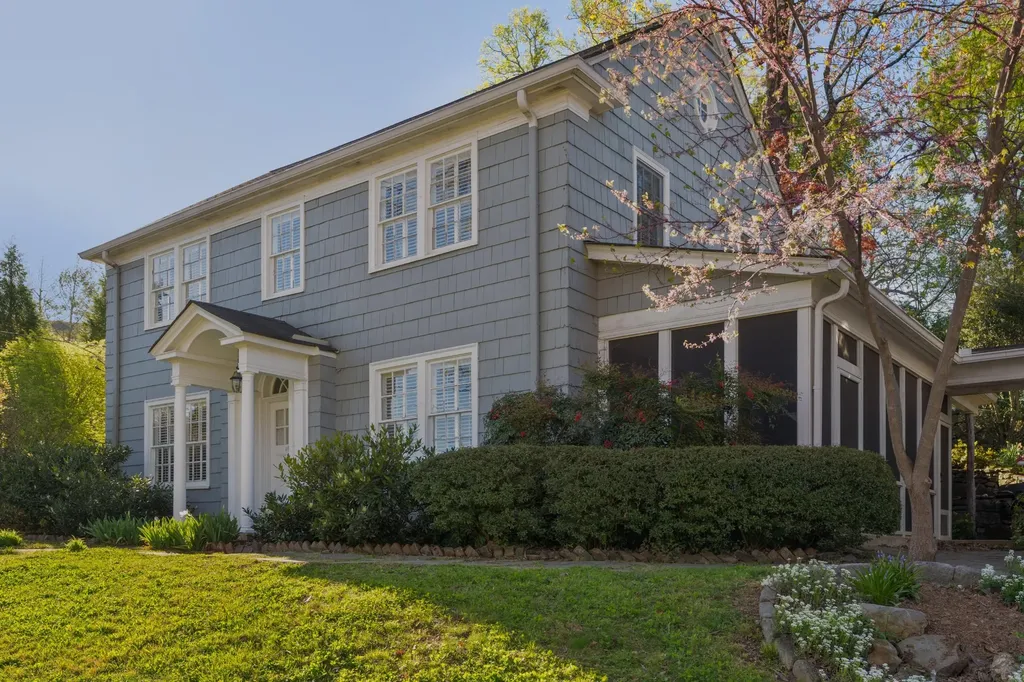 1608 Hillcrest Road Chattanooga TN 37405