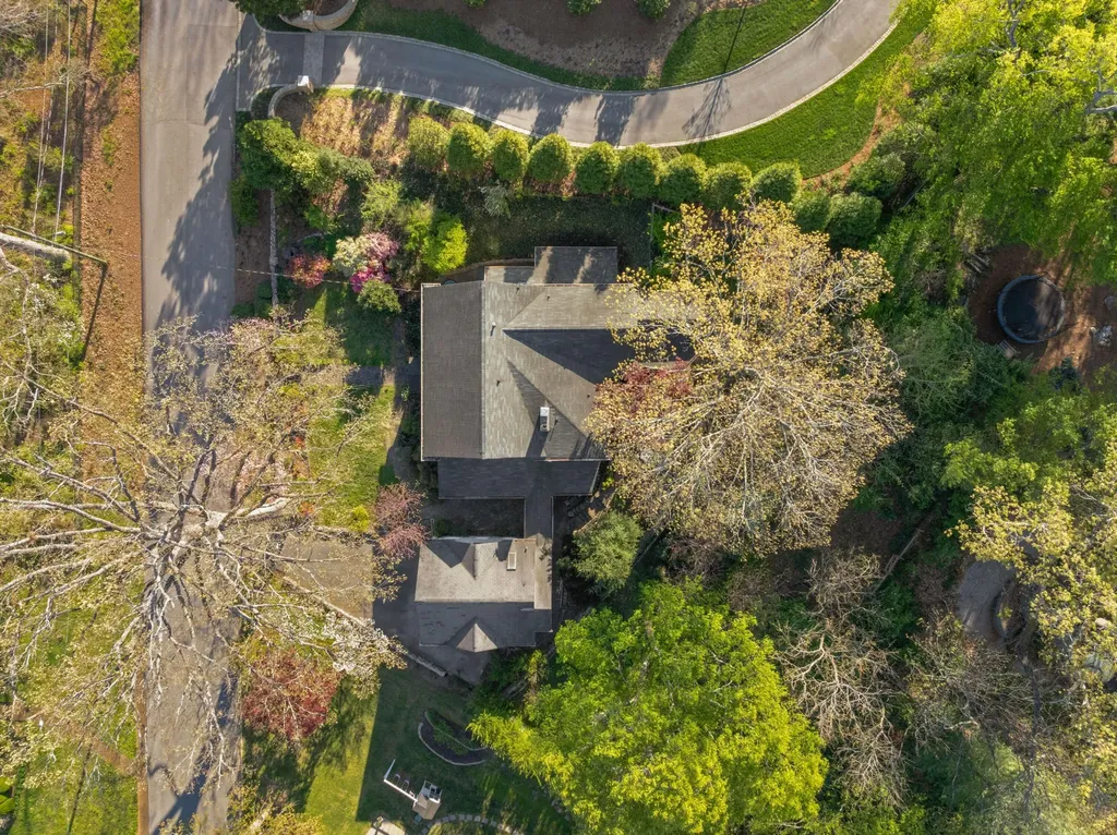 1608 Hillcrest Road Chattanooga TN 37405