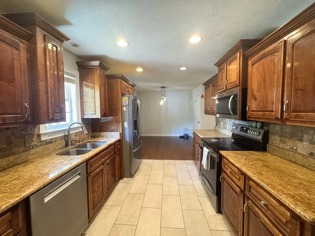 616 Fowler Ford Road Portland TN 37148