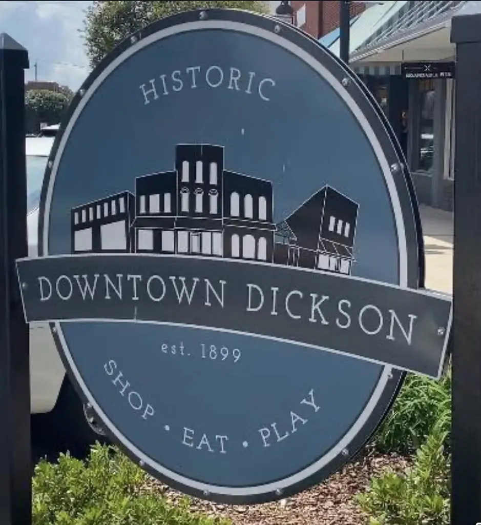 104 E College Street Dickson TN 37055