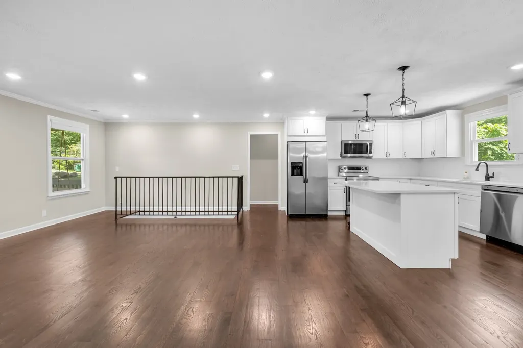 102 Walton Court Hendersonville TN 37075