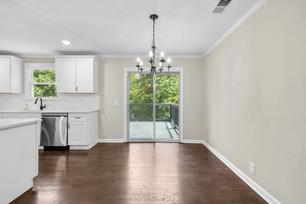 102 Walton Court Hendersonville TN 37075