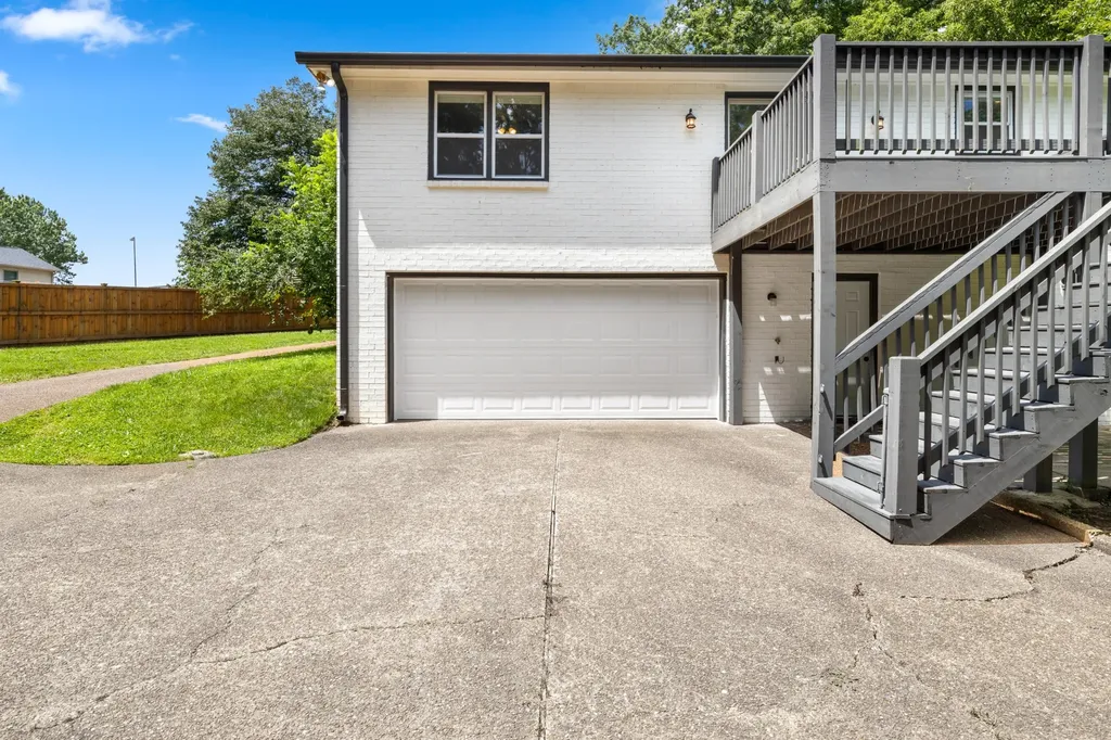 102 Walton Court Hendersonville TN 37075