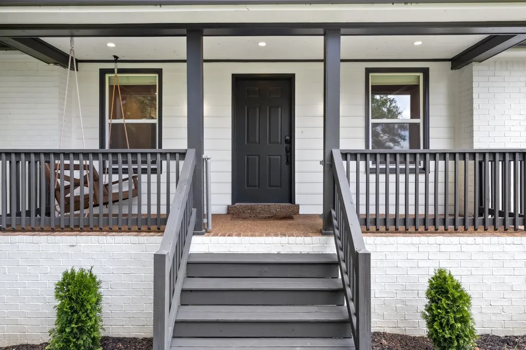102 Walton Court Hendersonville TN 37075
