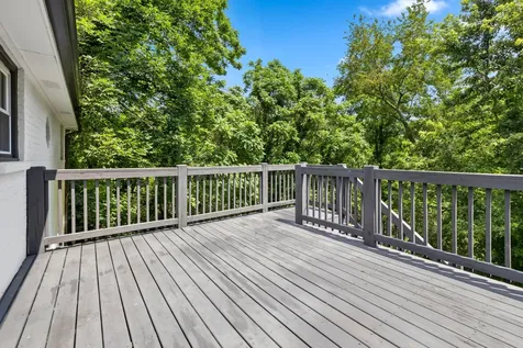 102 Walton Court Hendersonville TN 37075