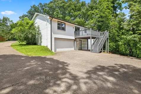 102 Walton Court Hendersonville TN 37075
