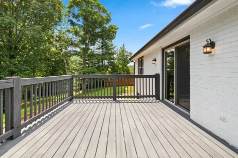 102 Walton Court Hendersonville TN 37075