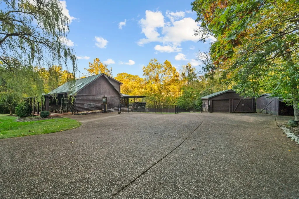1396 Pleasant Hill Road Nashville TN 37214