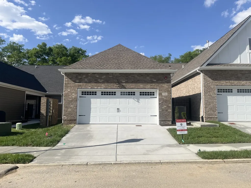 734 Coburg Street Gallatin TN 37066