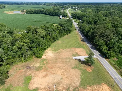 6799 Highway 41, N Cedar Hill TN 37032