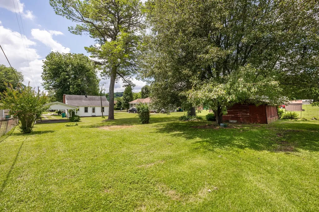 1824 Harriet Street Lewisburg TN 37091
