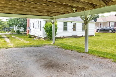 1824 Harriet Street Lewisburg TN 37091