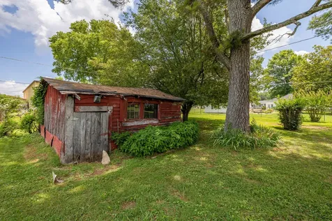 1824 Harriet Street Lewisburg TN 37091