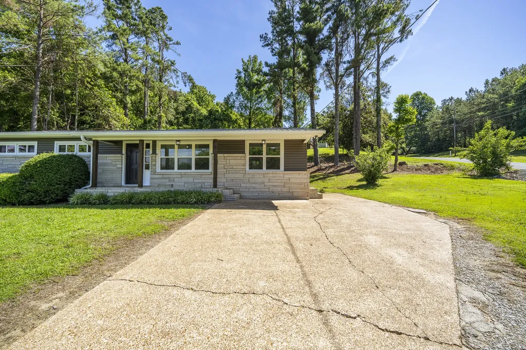 429 Hurricane Meadows Drive Waynesboro TN 38485