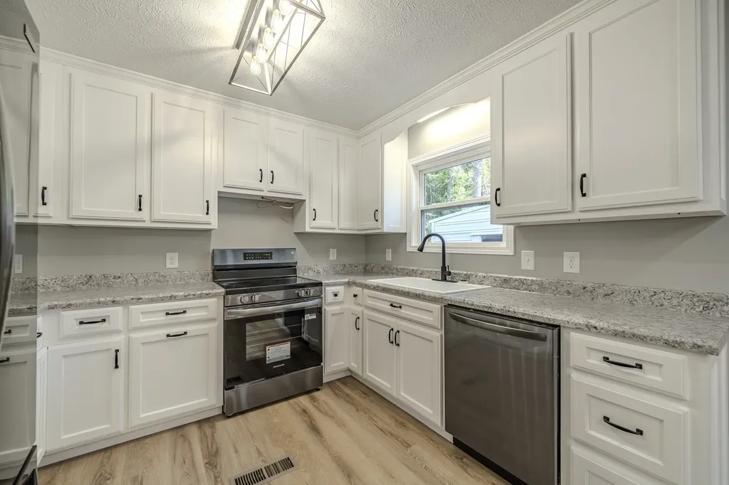 429 Hurricane Meadows Drive Waynesboro TN 38485