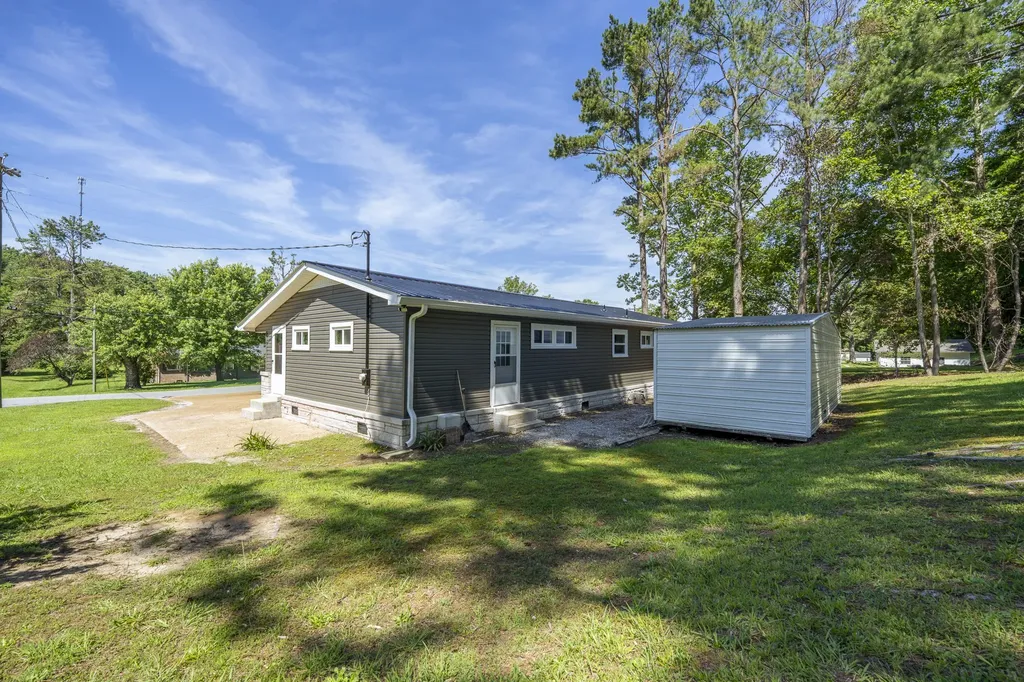 429 Hurricane Meadows Drive Waynesboro TN 38485