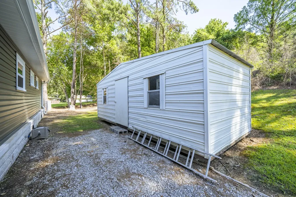 429 Hurricane Meadows Drive Waynesboro TN 38485