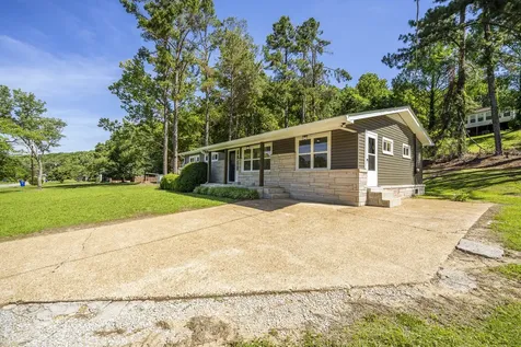 429 Hurricane Meadows Drive Waynesboro TN 38485