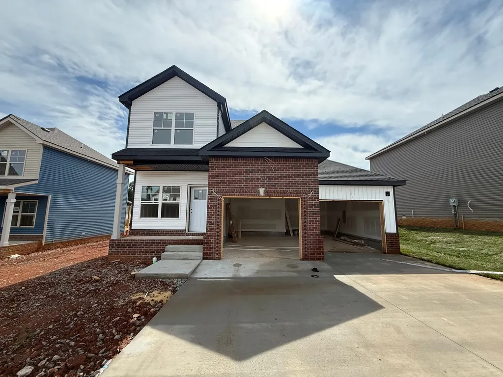 360 Cardinal Creek Clarksville TN 37040