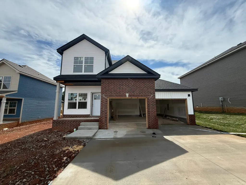 360 Cardinal Creek Clarksville TN 37040