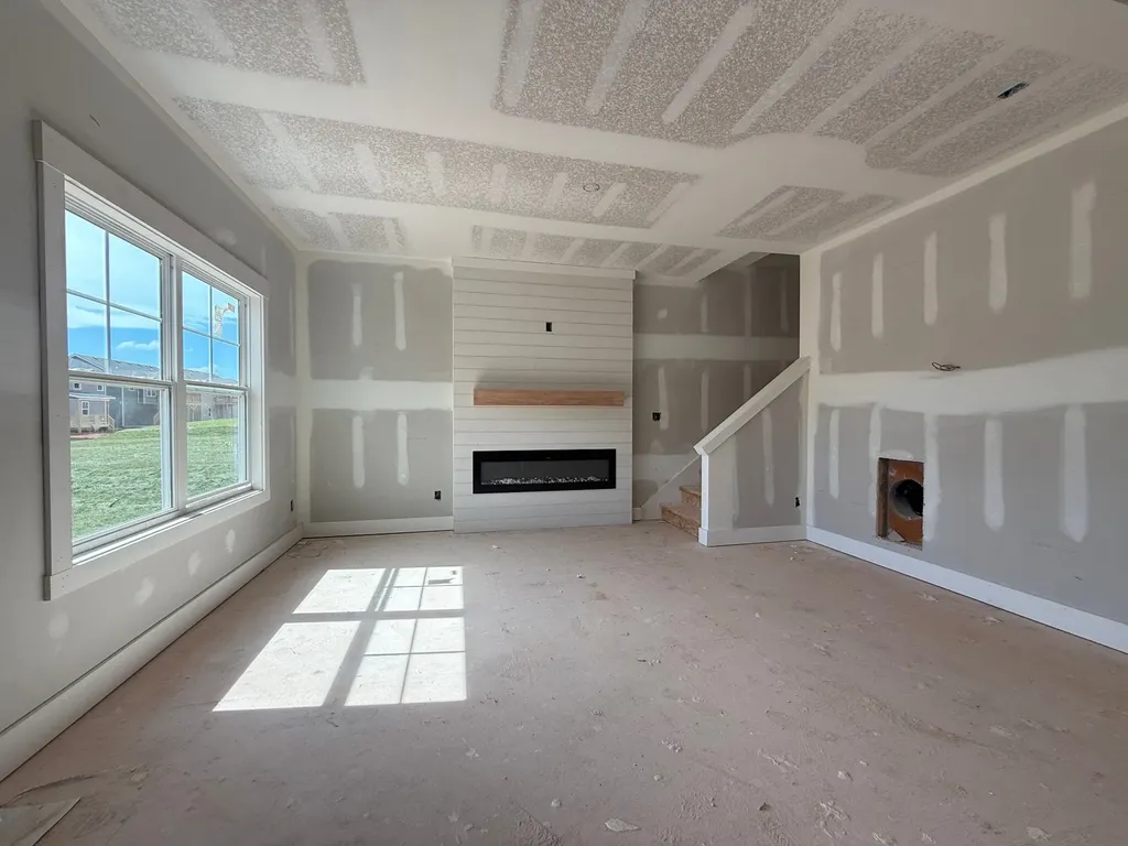 360 Cardinal Creek Clarksville TN 37040